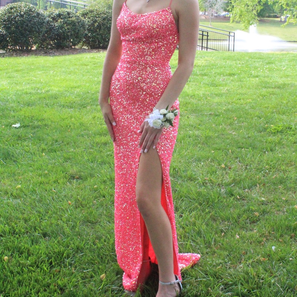 Ashley Lauren prom dress, size 00! Perfect condition. Worn once to prom.